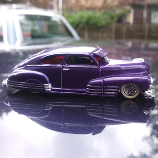 Illustration for article titled Custom purple flake Fleetline